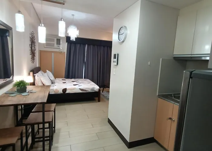 Apartment Pwl Condotel In Front Of Terminal 3 Manila